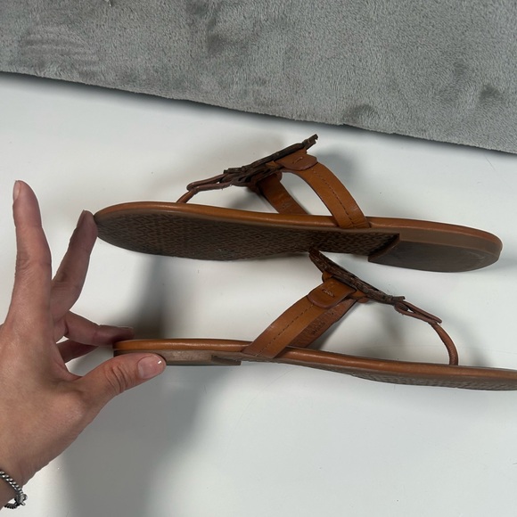 Tory Burch brown leather scalloped miller sandals - Picture 7 of 8